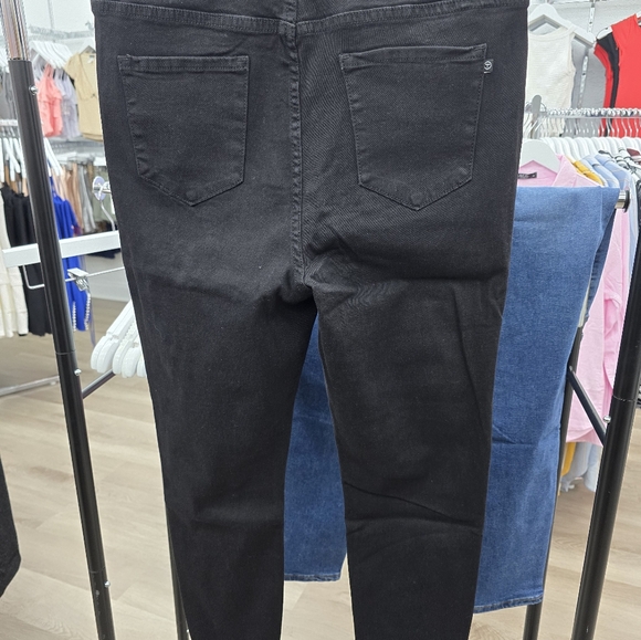 Tahari Skinny Jeans - Picture 5 of 6